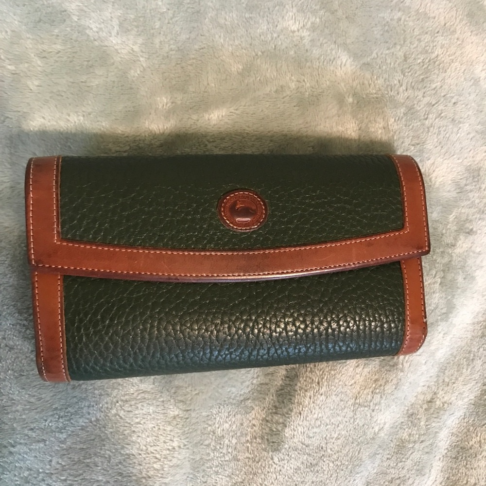 Dooney & Bourke Vintage Hunter Green Leather Wallet